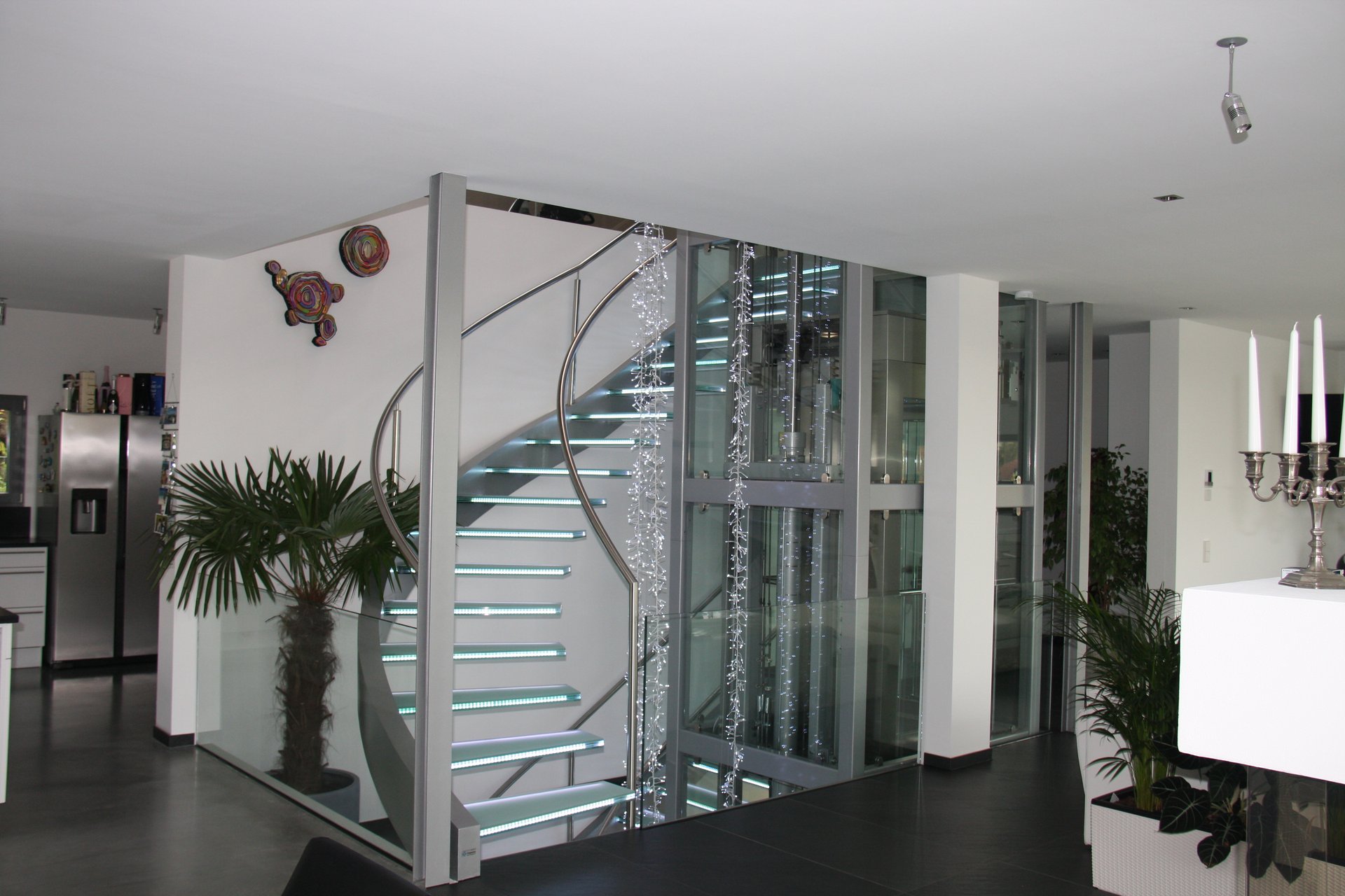 Freitragende Kragarmtreppe von AN Treppenbau (Referenz 13)