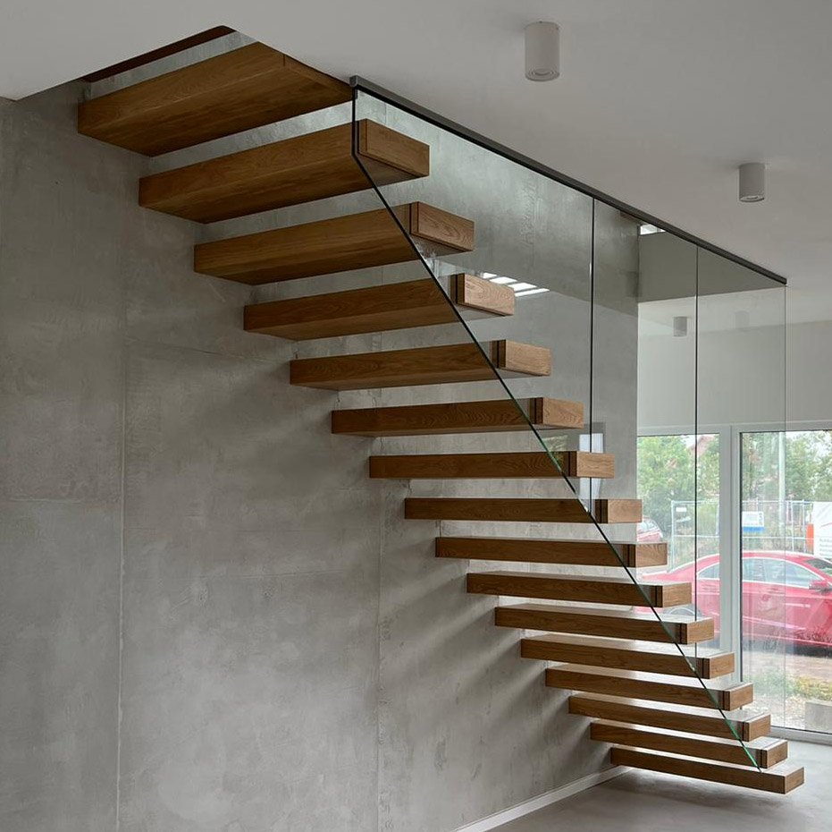 Wandmontierte Kragarmtreppe nach Maß – AN Treppenbau (Referenz 35)