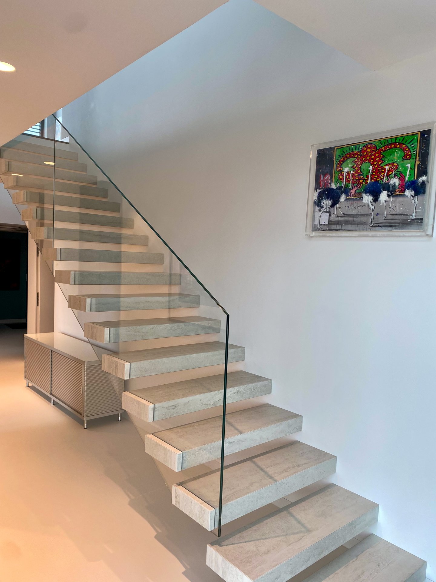 Wandmontierte Kragarmtreppe nach Maß – AN Treppenbau (Referenz 71)