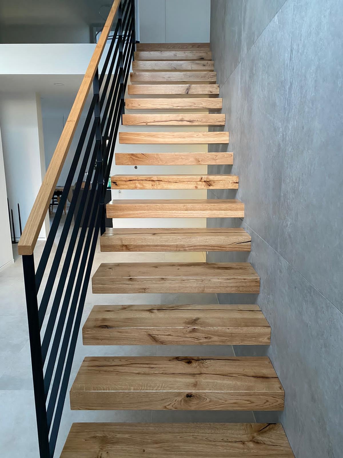 Freitragende Kragarmtreppe von AN Treppenbau (Referenz 93)