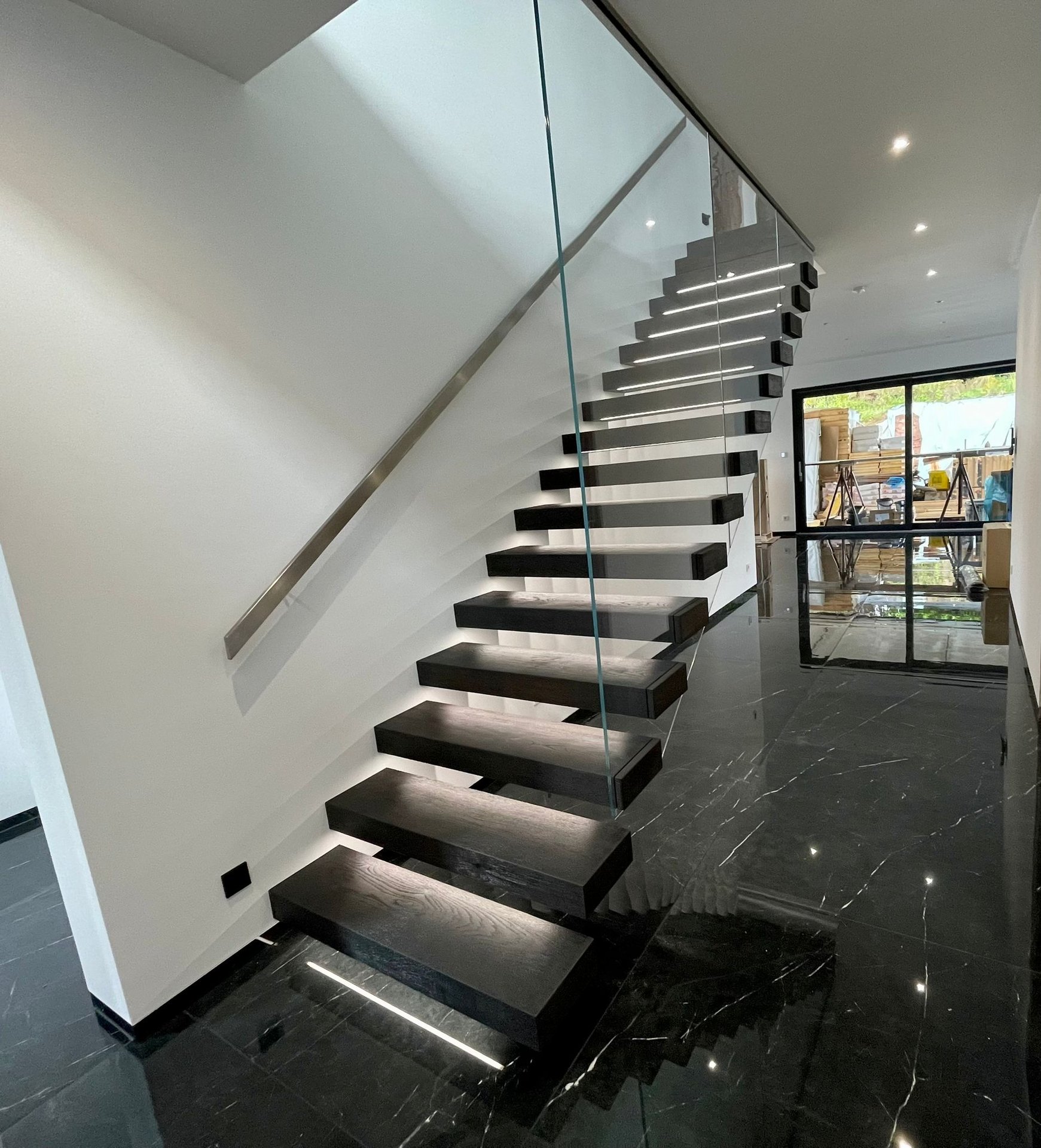 Freitragende Kragarmtreppe von AN Treppenbau (Referenz 109)