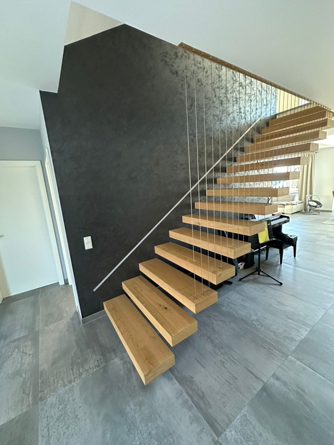 Freitragende Kragarmtreppe von AN Treppenbau (Referenz 133)